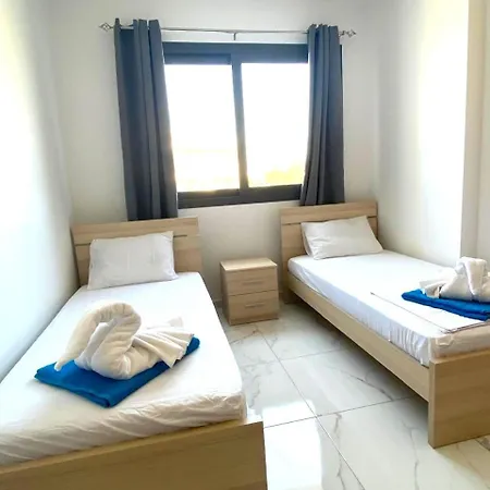 H&o New 4 Seasons Universal Apartment Paphos