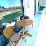 H&o New 4 Seasons Universal Апартаменты
