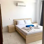 H&o New 4 Seasons Universal Apartment