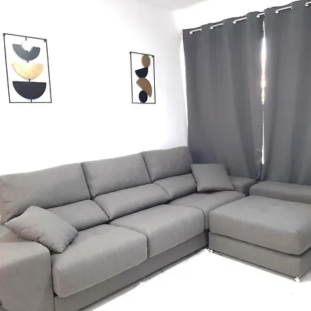 H&o New 4 Seasons Universal * Paphos