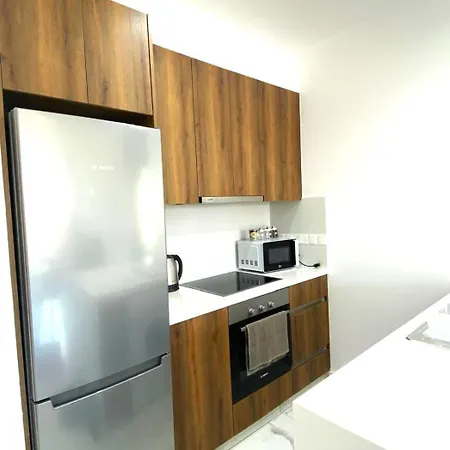 H&o New 4 Seasons Universal Paphos