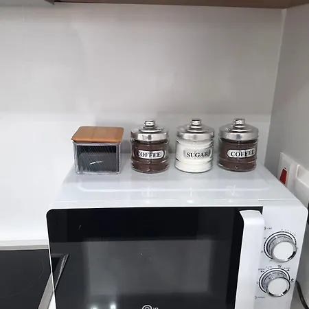 H&o New 4 Seasons Universal