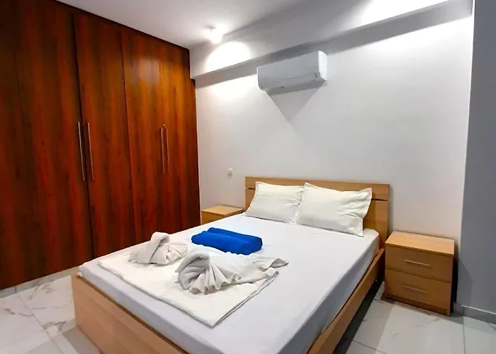 H&o New 4 Seasons Universal * Paphos