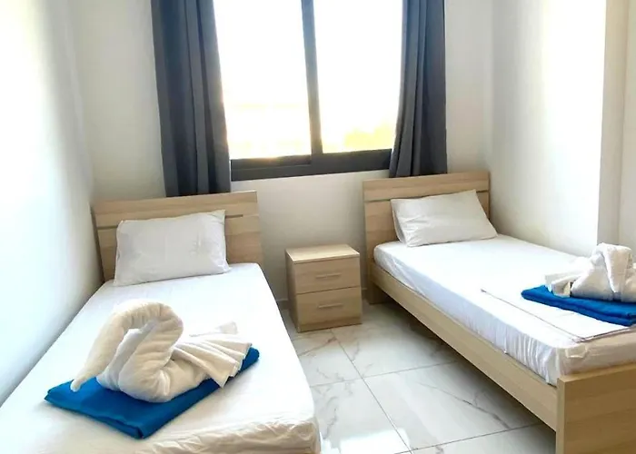 H&o New 4 Seasons Universal Apartmán Paphos