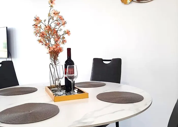 H&o New 4 Seasons Universal