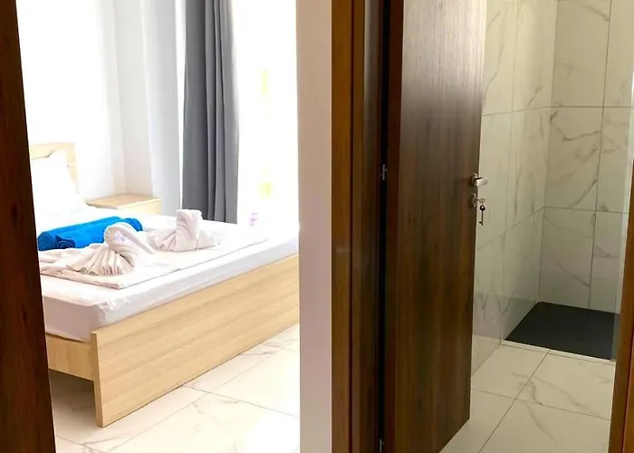 H&o New 4 Seasons Universal 아파트 파포스