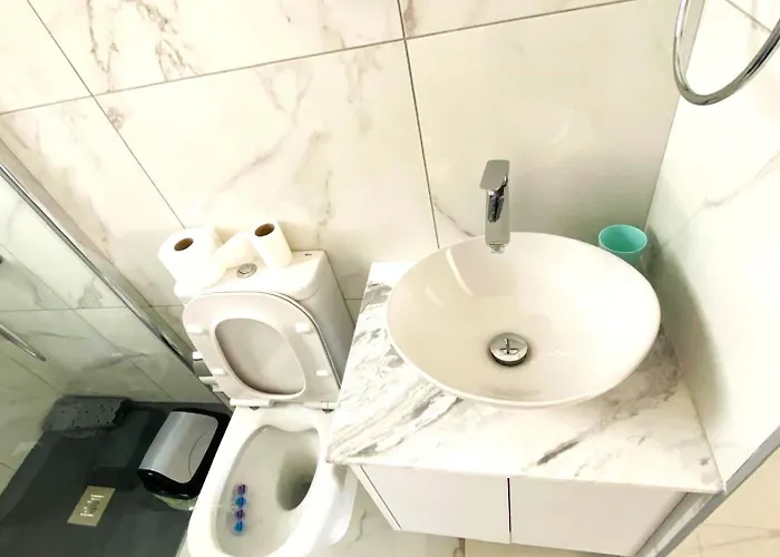 H&o New 4 Seasons Universal アパート *