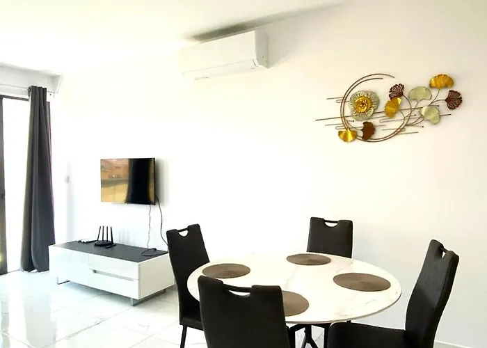 H&o New 4 Seasons Universal Apartmán *