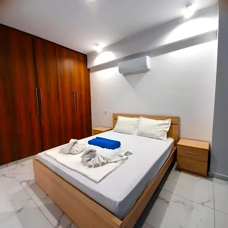 H&o New 4 Seasons Universal * Paphos